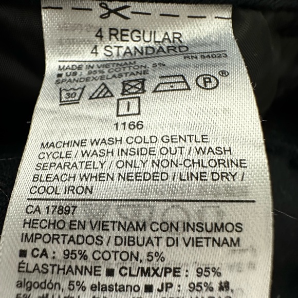 Women’s pixie mid rise black Old Navy pants, size 4 regular - Picture 6 of 9